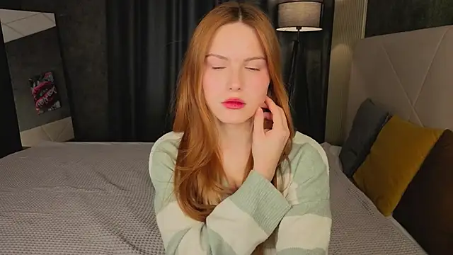 Snapshot of Diana_Brooks chatting on 11-25-25, 09:09 Diana Brooks online show from 11-25-25, 09:09