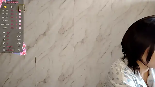 Snapshot of TianaMeiser chatting on 02-01-26, 11:09 TianaMeiser online show from 02-01-26, 11:09