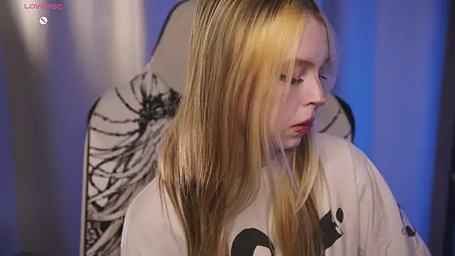 ElvenQueen online show from 03-08-26, 02:10