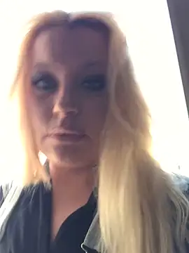 Snapshot of BunnyPleasures chatting on 12-04-25, 10:07 BunnyPleasures online show from 12-04-25, 10:07