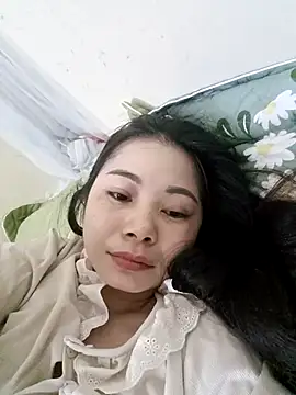 Snapshot of Moon-night222 chatting on 12-05-25, 12:52 Moon-night222 online show from 12-05-25, 12:52