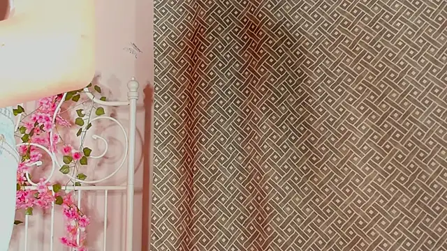 Snapshot of CathrineBinnie chatting on 12-05-25, 08:49 CathrineBinnie online show from 12-05-25, 08:49