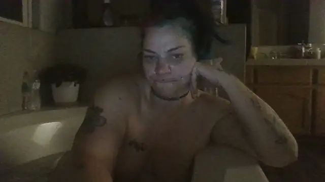 Snapshot of anitabonghit chatting on 04-13-26, 12:32 anitabonghit online show from 04-13-26, 12:32