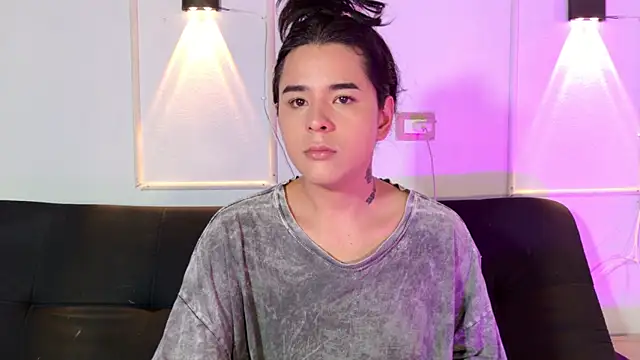 Angel-umbra online show from 04-25-26, 07:44