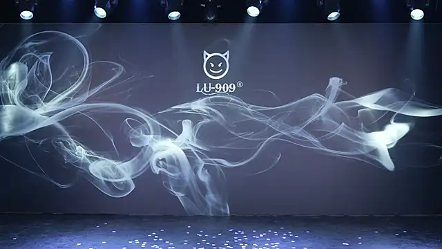 Snapshot of LU-909 chatting on 11-22-25, 08:02 LU-909 online show from 11-22-25, 08:02