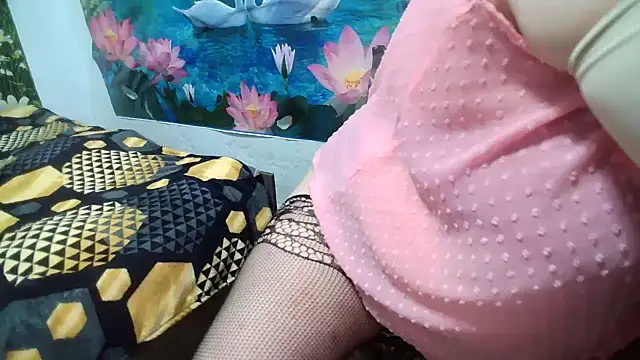 AnnaXGoldX online show from 04-22-26, 07:22