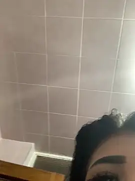 Dannii- online show from 06-12-26, 01:04