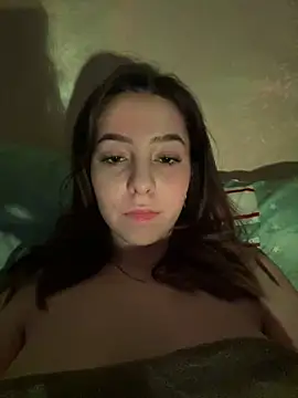 Snapshot of Anoraaa8A chatting on 02-10-26, 01:43 Anoraaa8A online show from 02-10-26, 01:43