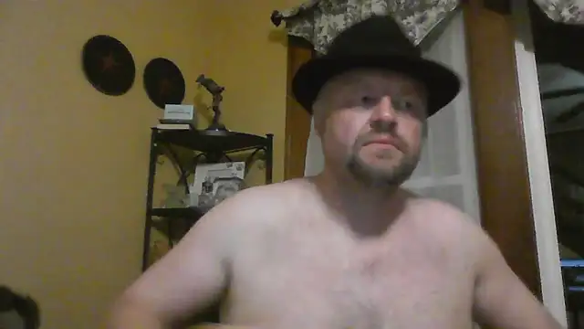 Snapshot of TheOneDonShaun chatting on 11-22-25, 06:12 TheOneDonShaun online show from 11-22-25, 06:12