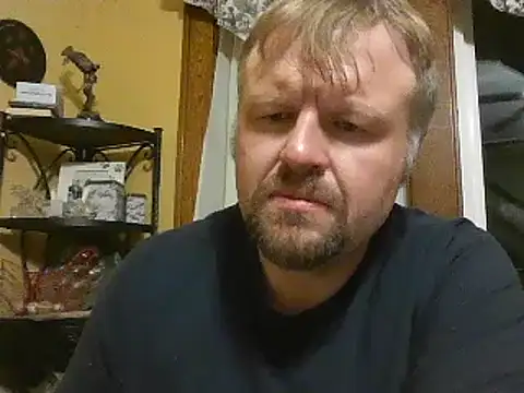 Snapshot of TheOneDonShaun chatting on 12-03-25, 05:37 TheOneDonShaun online show from 12-03-25, 05:37