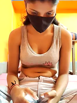 Snapshot of Minakshi-Gi chatting on 12-23-25, 08:23 Minakshi-Gi online show from 12-23-25, 08:23