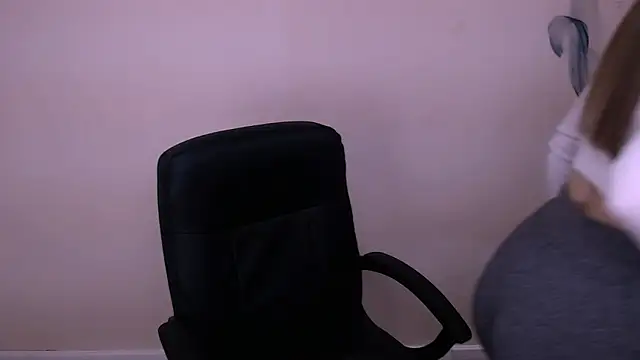 MillaTems  online show from 12-16-25, 07:46