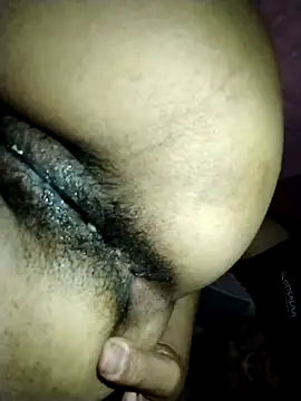 Snapshot of starnighcouple chatting on 11-26-25, 06:31 starnighcouple online show from 11-26-25, 06:31