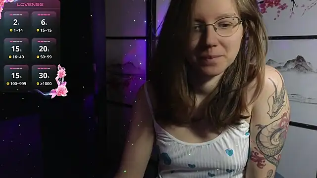 Snapshot of scarlettsrose chatting on 04-28-26, 01:49 scarlettsrose online show from 04-28-26, 01:49