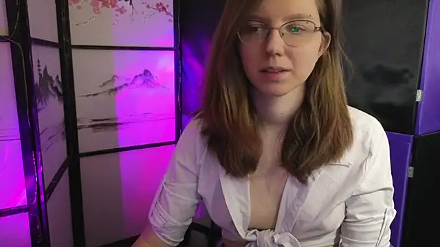 Snapshot of scarlettsrose chatting on 05-12-26, 12:24 scarlettsrose online show from 05-12-26, 12:24