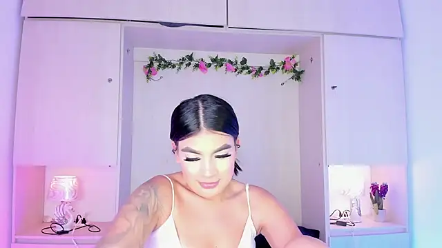 Snapshot of ShirleyJones_ chatting on 11-27-25, 08:00 ShirleyJones online show from 11-27-25, 08:00