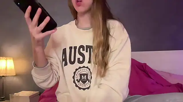 Martimartinaxx online show from 02-11-26, 08:36