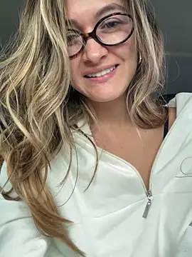 Snapshot of GeorginaBlack chatting on 02-19-26, 08:05 GeorginaBlack online show from 02-19-26, 08:05