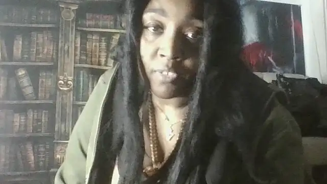 Snapshot of VenezuelaLuxeNoir chatting on 05-08-26, 01:00 VenezuelaLuxeNoir online show from 05-08-26, 01:00