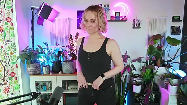 xzoeyryanx online show from 01-05-26, 06:55