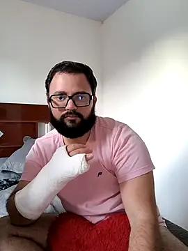 Snapshot of NoahRJ1 chatting on 11-17-25, 08:36 NoahRJ1 online show from 11-17-25, 08:36