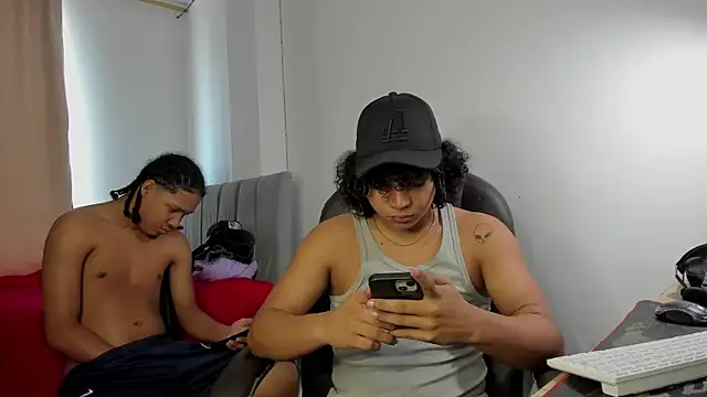 Snapshot of drake_boss7 chatting on 12-05-25, 06:37 drake boss7 online show from 12-05-25, 06:37