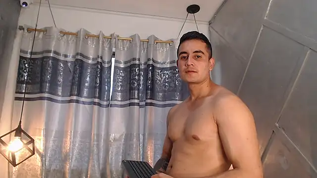 Snapshot of erick_garcia1 chatting on 11-20-25, 06:40 erick garcia1 online show from 11-20-25, 06:40