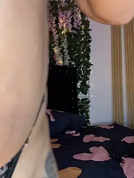 ArielleMillerr- online show from 11-22-25, 05:12