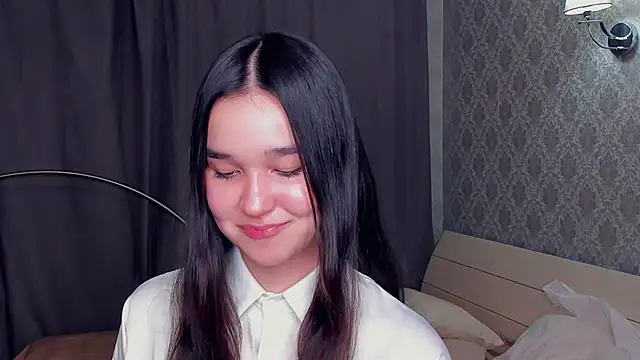 Snapshot of MeliaMelchiori chatting on 12-13-25, 09:31 MeliaMelchiori online show from 12-13-25, 09:31