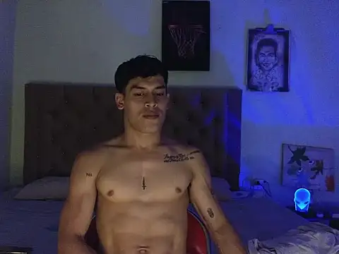 Snapshot of blorelopez chatting on 11-23-25, 10:42 blorelopez online show from 11-23-25, 10:42