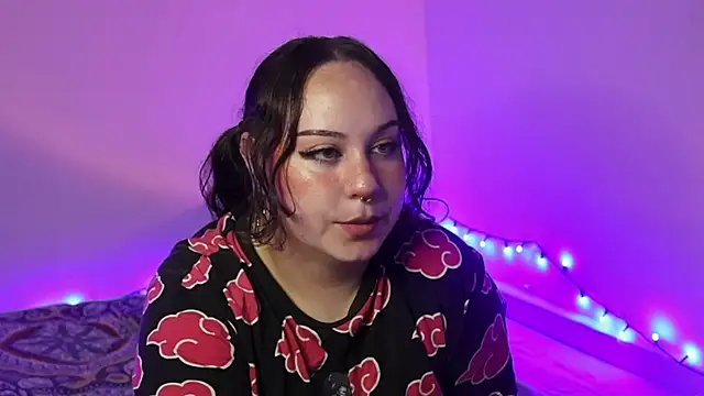 Snapshot of kathleenCosmicVice chatting on 12-17-25, 10:38 kathleenCosmicVice online show from 12-17-25, 10:38