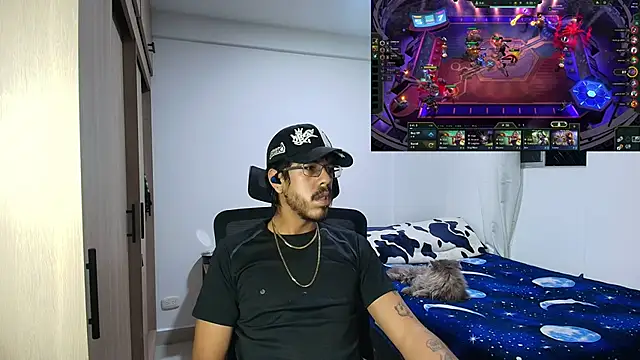 Snapshot of naitt_ chatting on 12-05-25, 01:03 naitt online show from 12-05-25, 01:03