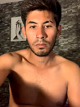 Snapshot of NanetYNaru chatting on 11-27-25, 01:18 NanetYNaru online show from 11-27-25, 01:18