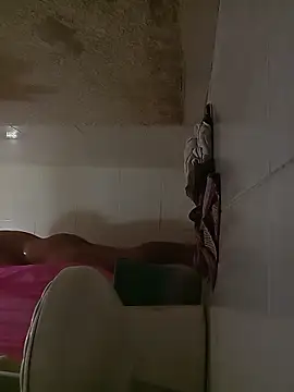 Snapshot of chikis_18 chatting on 11-27-25, 12:56 chikis 18 online show from 11-27-25, 12:56