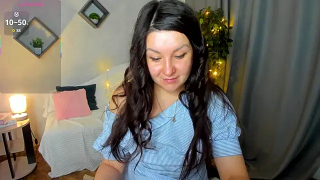 Snapshot of still__her chatting on 12-18-25, 01:33 still her online show from 12-18-25, 01:33