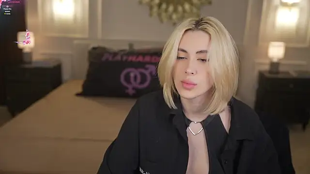 Kara cat online show from 04-27-26, 02:48