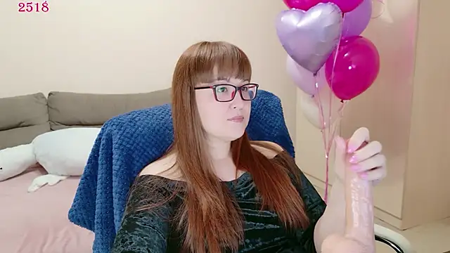 Snapshot of Foxy-lady chatting on 05-31-26, 02:24 Foxy-lady online show from 05-31-26, 02:24