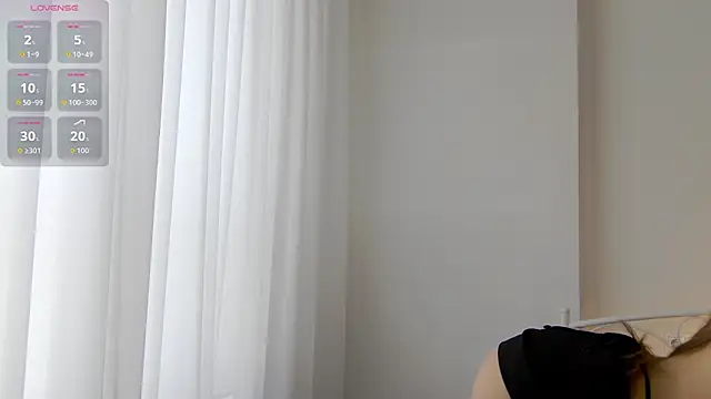 Snapshot of NicoletteBean chatting on 05-22-26, 06:20 NicoletteBean online show from 05-22-26, 06:20
