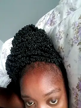 Snapshot of MNCANYANA chatting on 01-14-26, 04:23 MNCANYANA online show from 01-14-26, 04:23