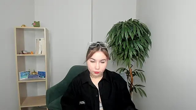 LaneUmanzor online show from 11-19-25, 10:37