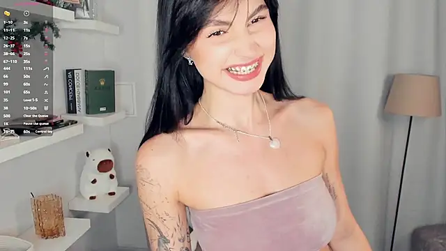 Snapshot of FeliciaKogen chatting on 06-16-26, 08:39 FeliciaKogen online show from 06-16-26, 08:39