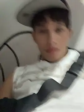 Snapshot of Handsome_boys69 chatting on 11-26-25, 01:17 Handsome boys69 online show from 11-26-25, 01:17