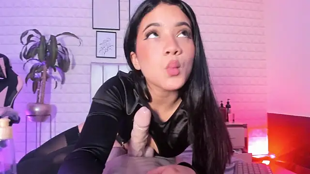 Snapshot of Elizabetth_Benz chatting on 06-10-26, 07:24 Elizabetth Benz online show from 06-10-26, 07:24