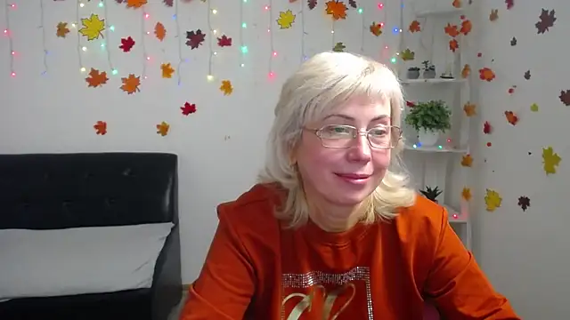 Snapshot of LaurenWishy chatting on 11-28-25, 02:31 LaurenWishy online show from 11-28-25, 02:31