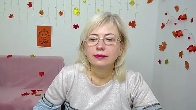 Snapshot of LaurenWishy chatting on 12-02-25, 06:08 LaurenWishy online show from 12-02-25, 06:08