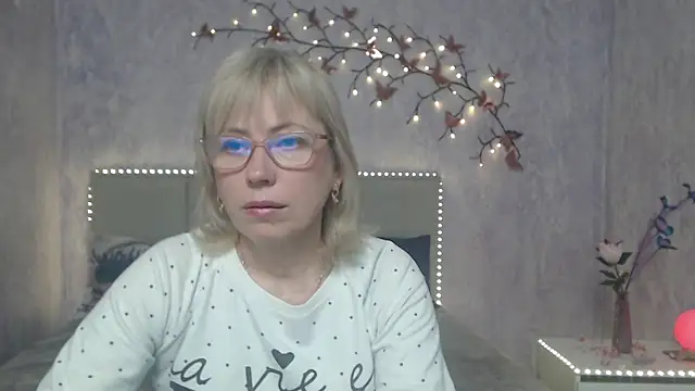 LaurenWishy online show from 02-28-26, 06:25