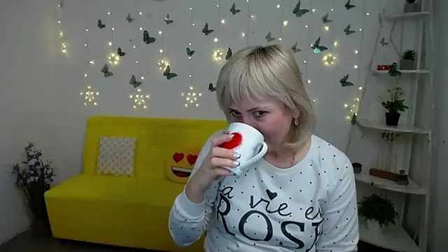 LaurenWishy online show from 03-02-26, 07:15