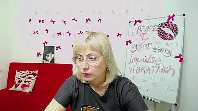 LaurenWishy online show from 03-27-26, 06:18