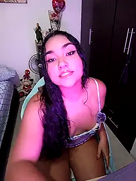 Snapshot of Tinablakee_ chatting on 11-23-25, 03:39 Tinablakee online show from 11-23-25, 03:39