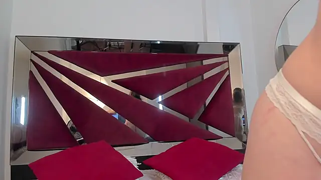 MarieTaylor  online show from 11-20-25, 06:07